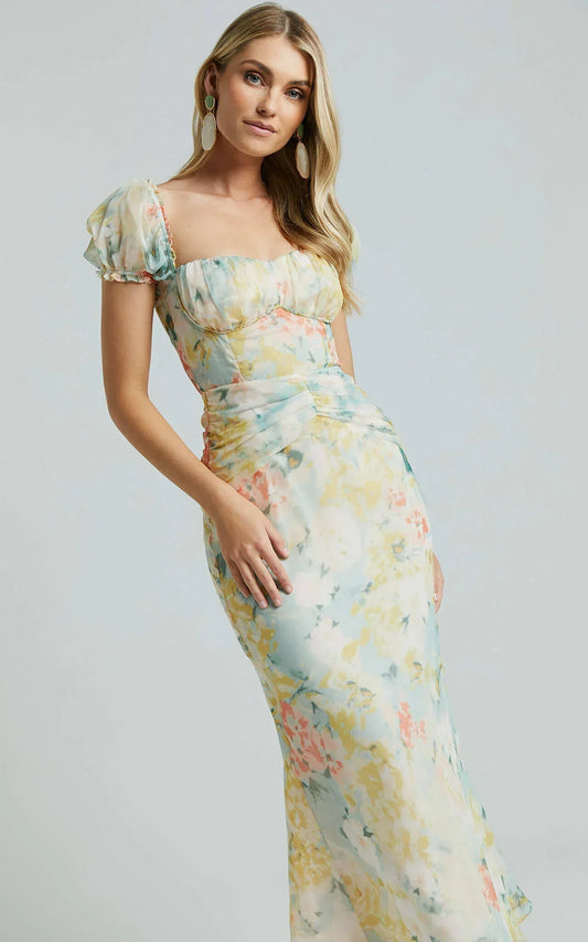 Debina Maxi Dress - Sweetheart Neckline Short Sleeve Dress In Yellow