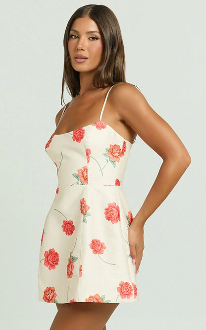 Tia Mini Dress - Square Neck Fit And Flare Dress In Rose Garden Print
