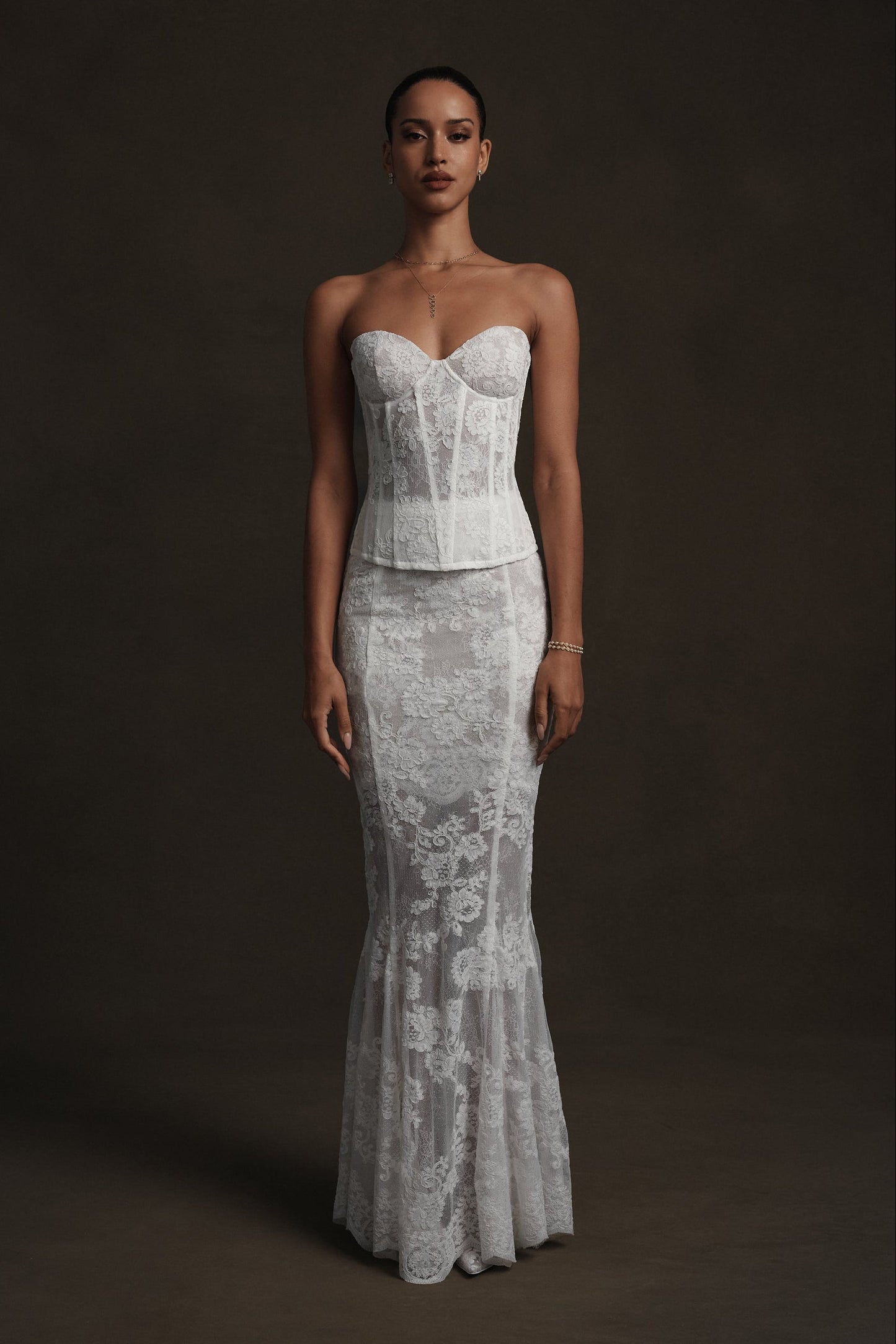 The Athena Set in White Chantilly Lace