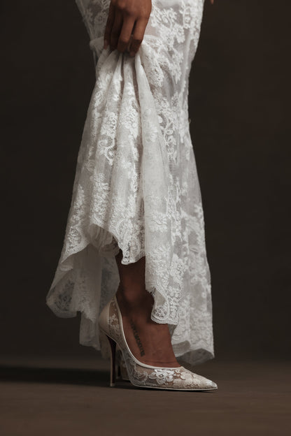 The Athena Set in White Chantilly Lace